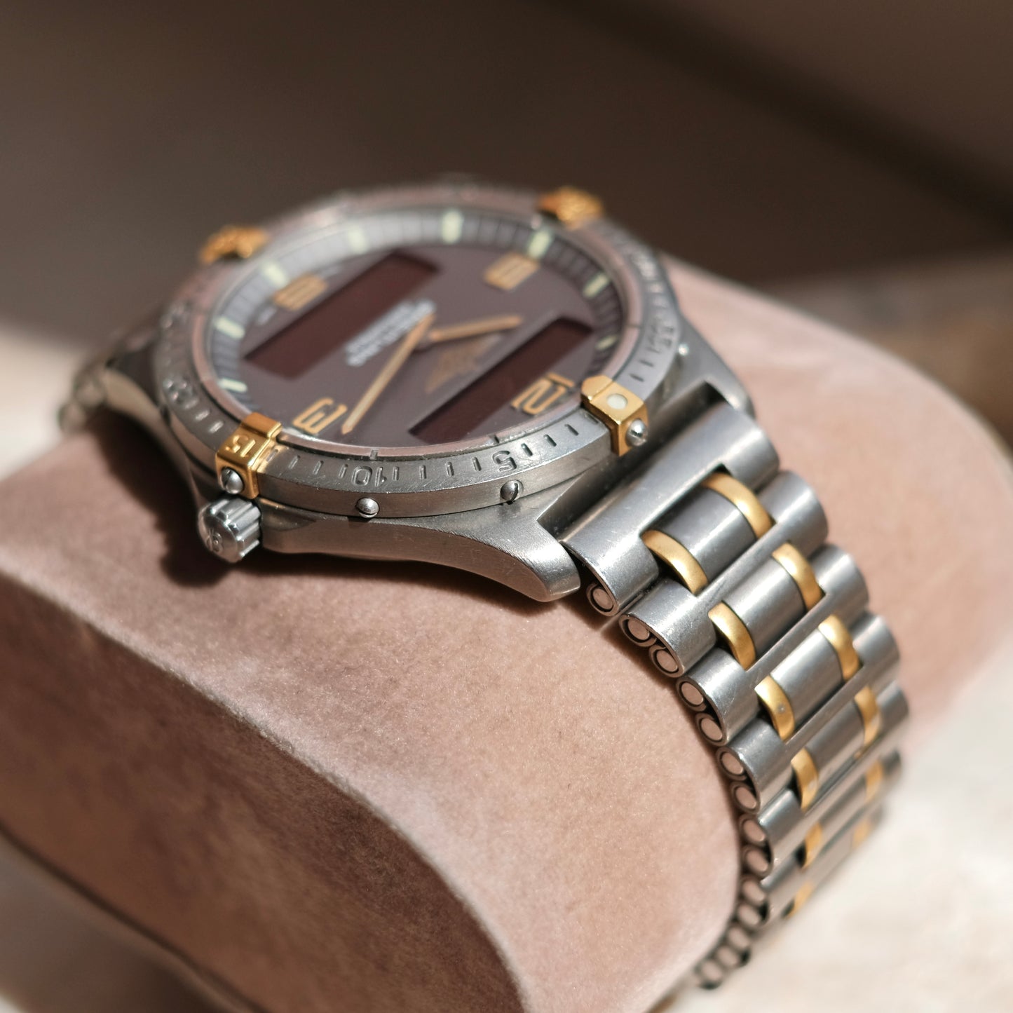 1997 Aerospace Titanium & 18k Gold F56062, Box & Papers.