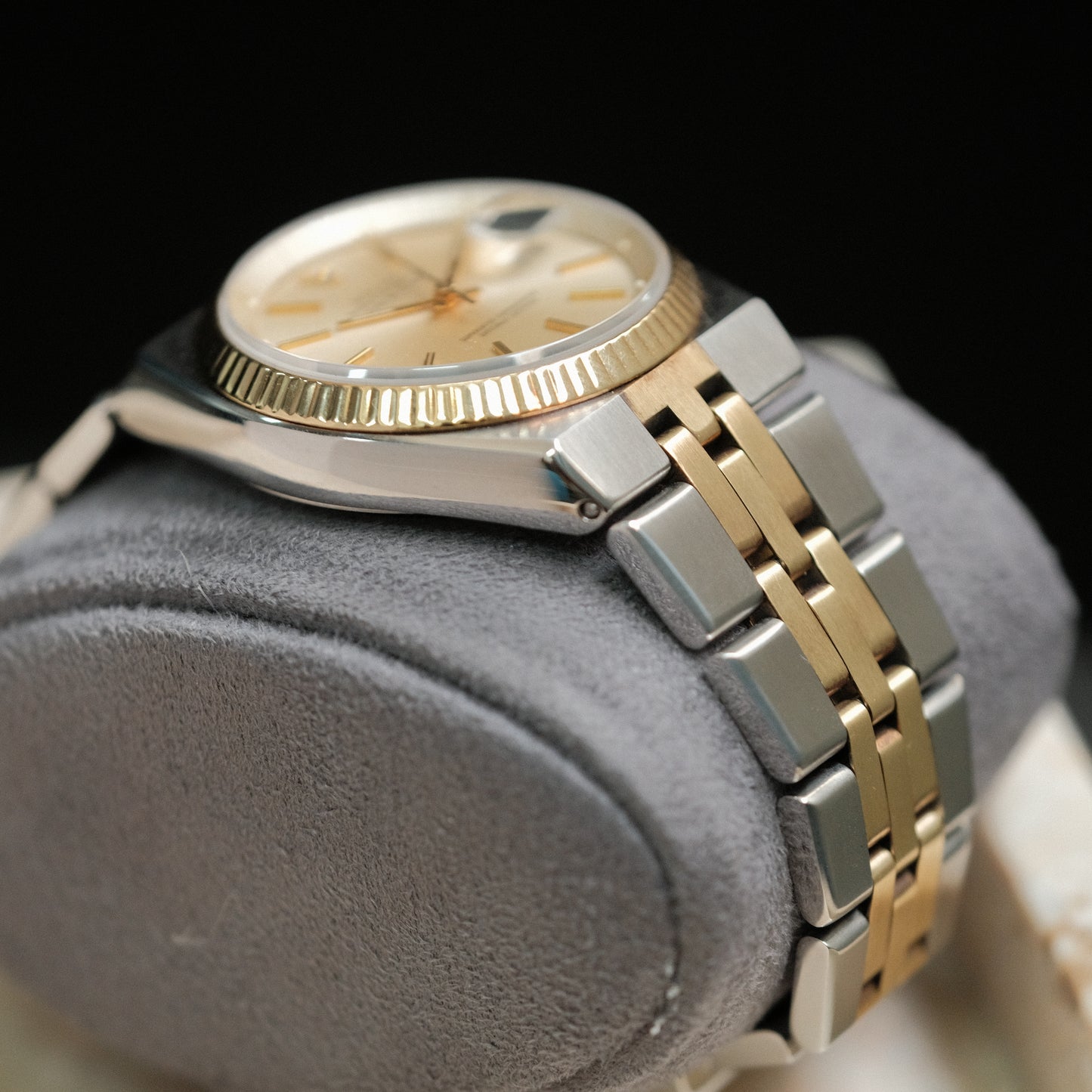 1976 Datejust 1630 pre-Oysterquartz; Extremely rare reference with RSC card.