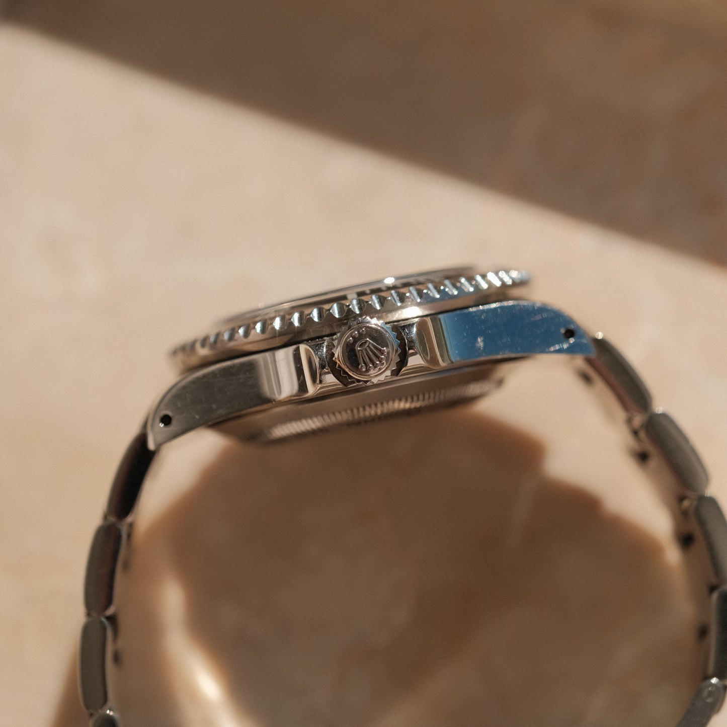 2000 Sea-Dweller 16600, Navy tone Bezel- Strong Chamfers & Full Set.