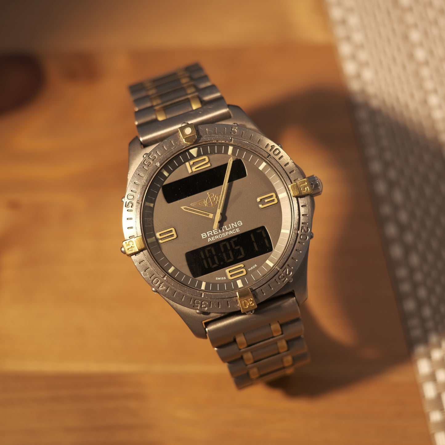 1997 Aerospace Titanium & 18k Gold F56062, Box & Papers.