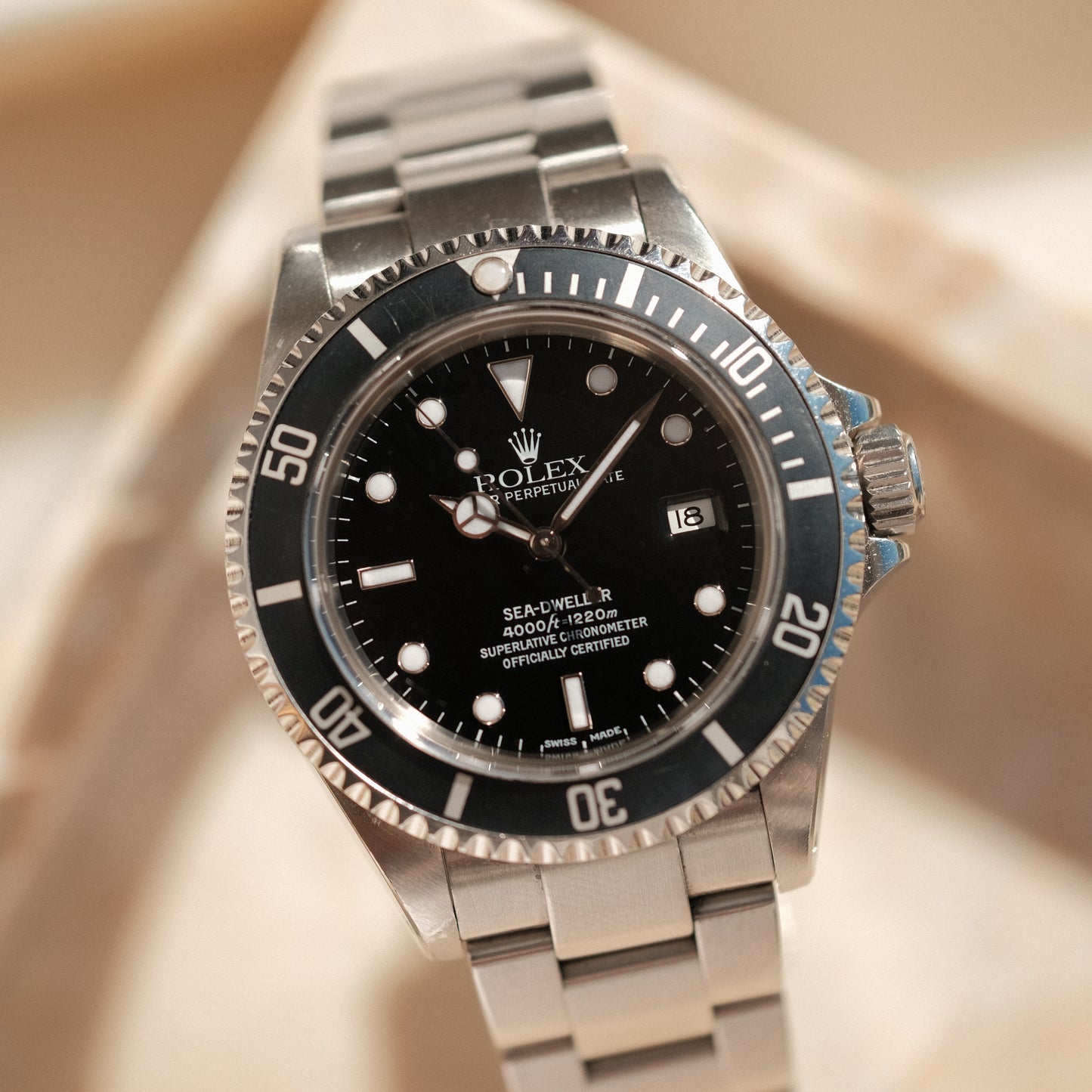 2000 Sea-Dweller 16600, Navy tone Bezel- Strong Chamfers & Full Set.