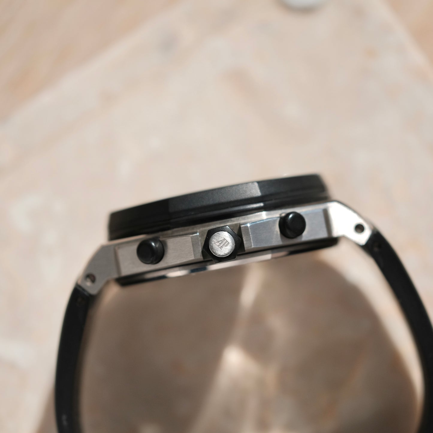 2011 Royal Oak Offshore Silver Rubberclad 25940SK, Box & Papers.