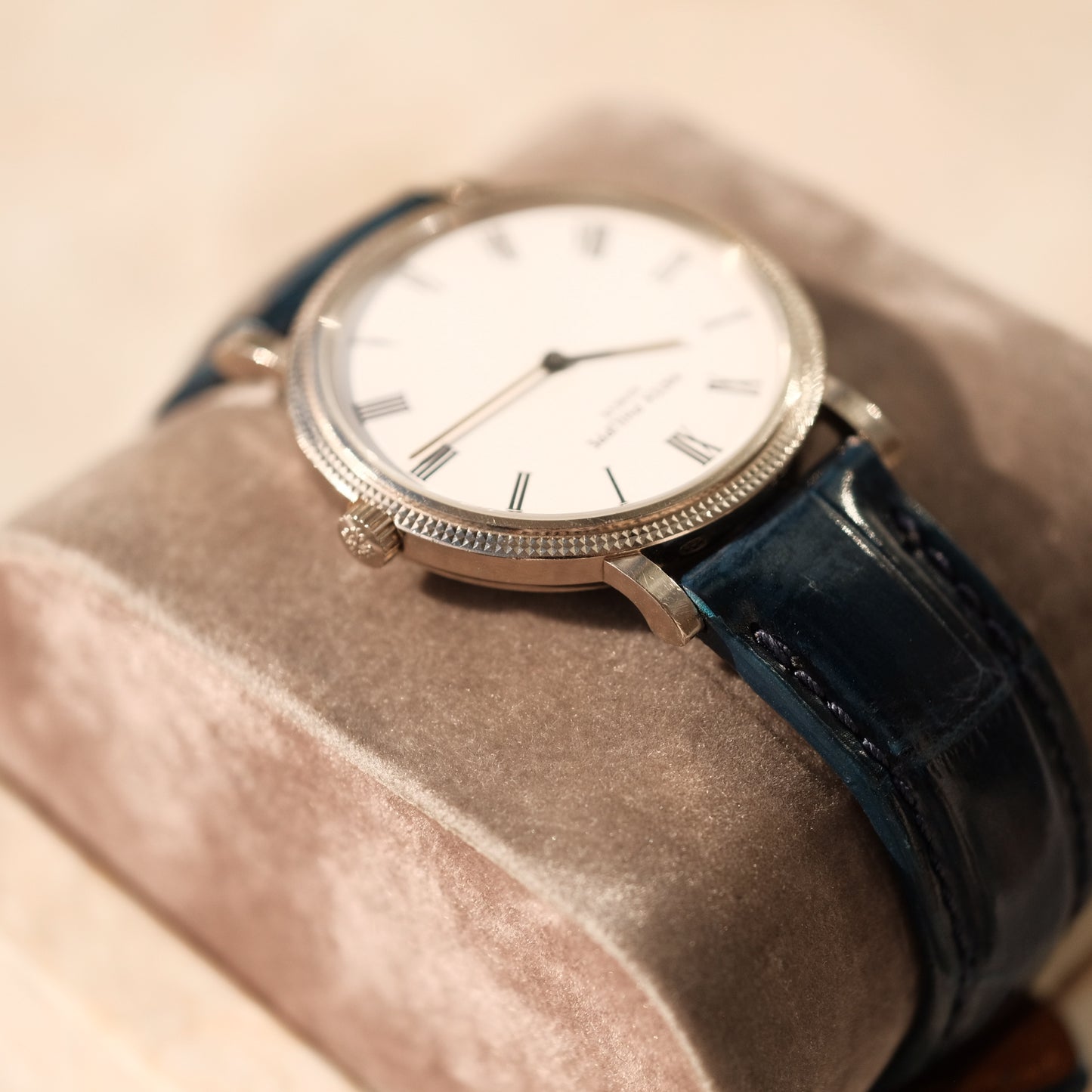 Calatrava Micro-Rotor 18k White Gold 5120G