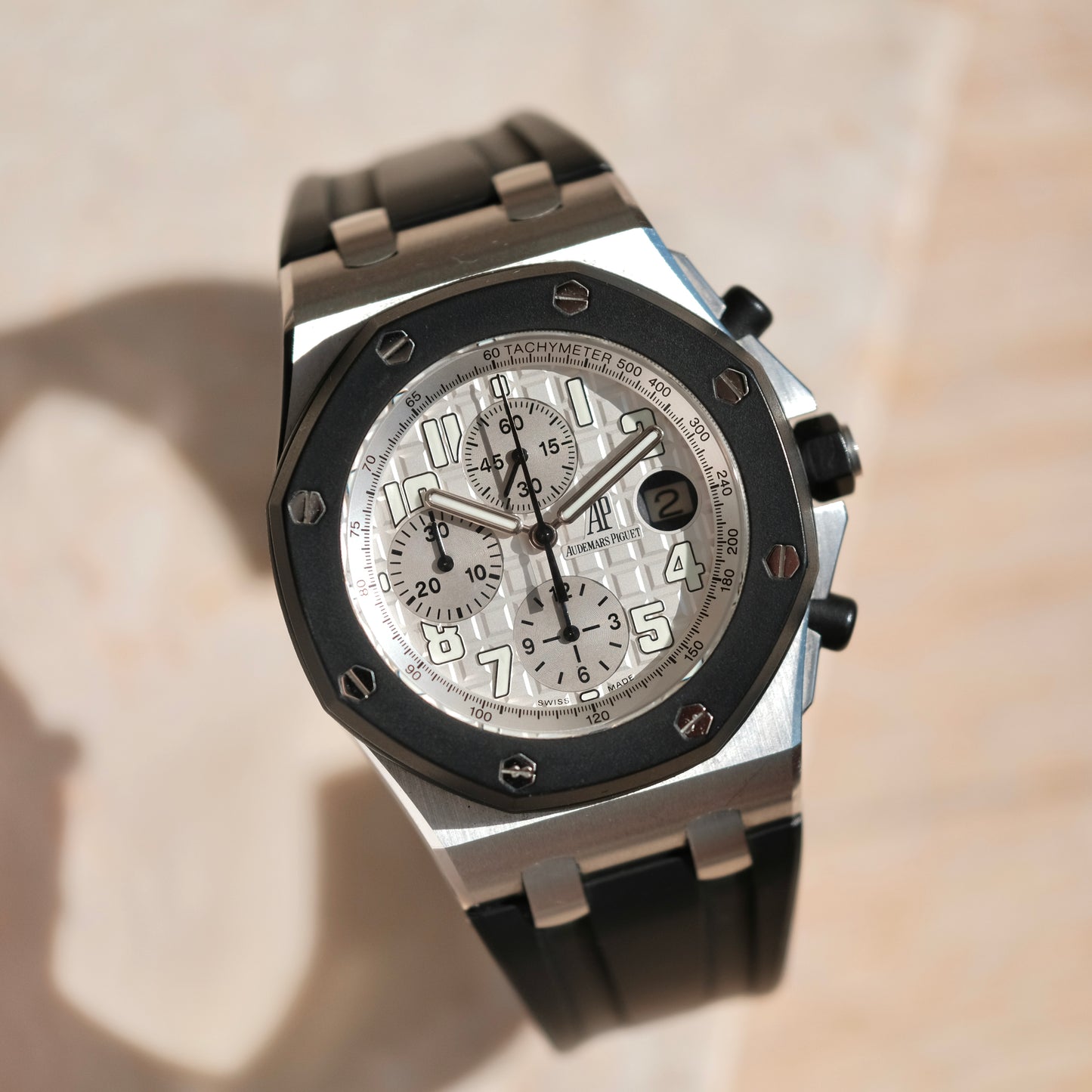 2011 Royal Oak Offshore Silver Rubberclad 25940SK, Box & Papers.