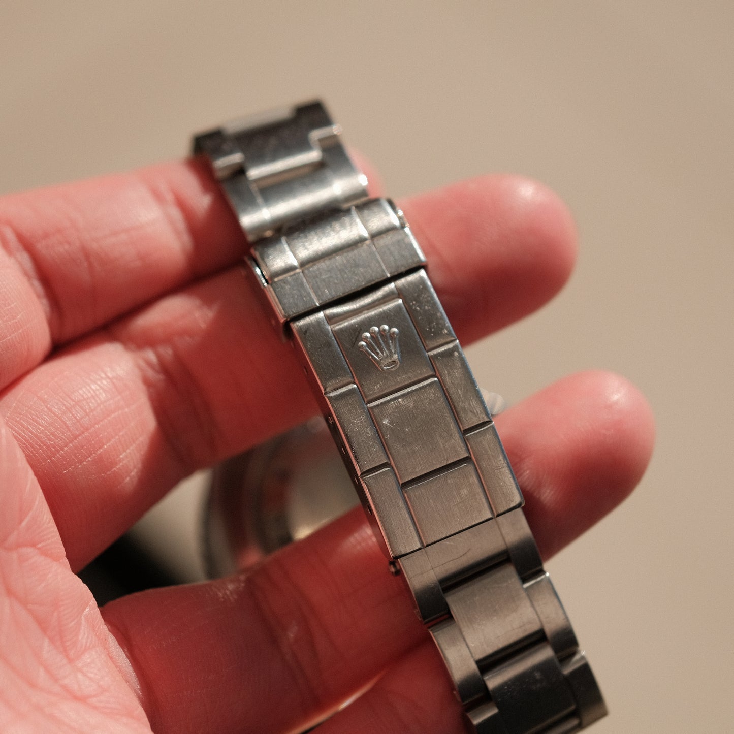 2000 Sea-Dweller 16600, Navy tone Bezel- Strong Chamfers & Full Set.