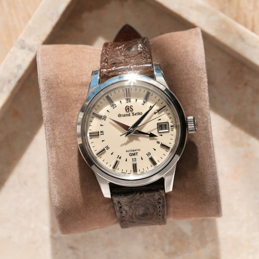 2020 Ivory GMT SBGM221, Box & Papers