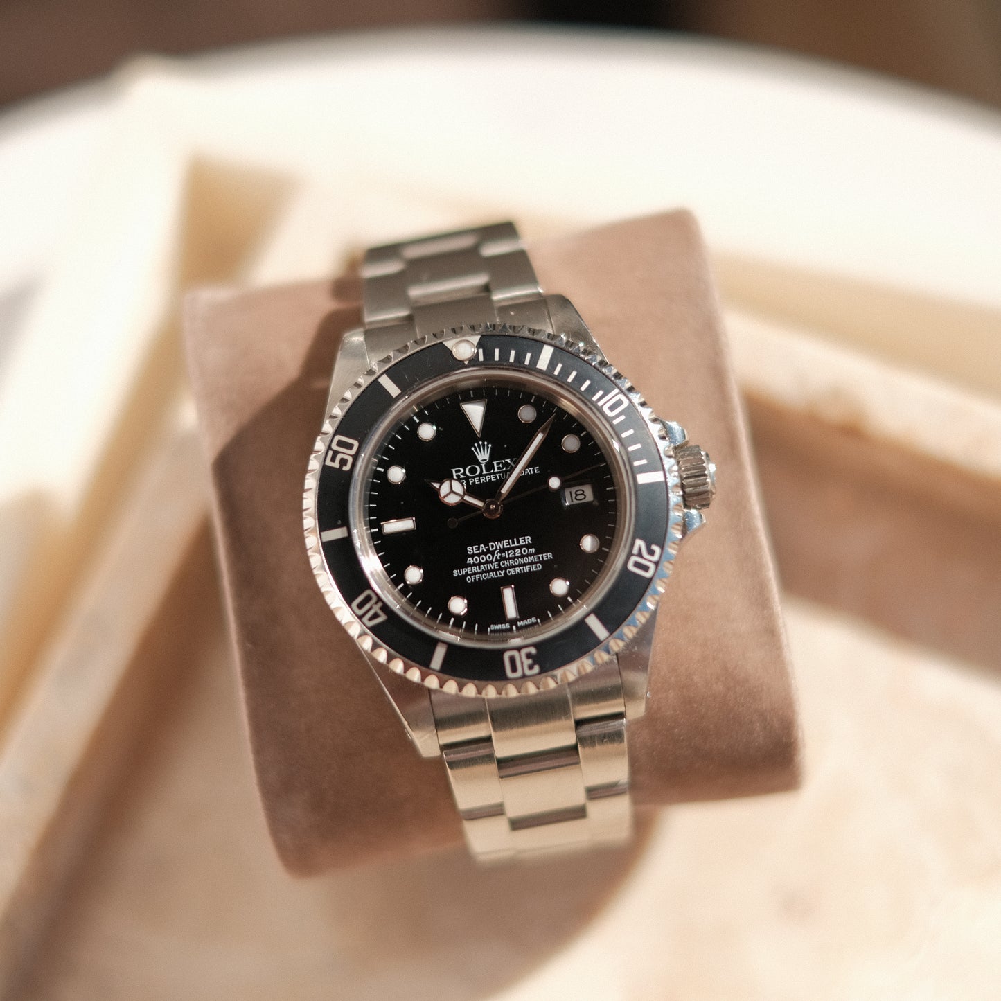 2000 Sea-Dweller 16600, Navy tone Bezel- Strong Chamfers & Full Set.