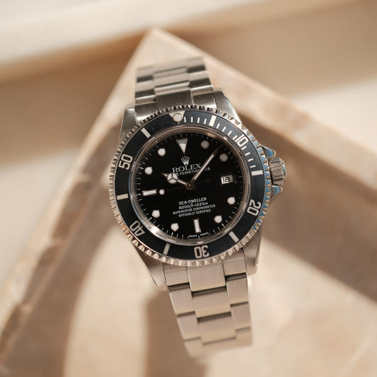 2000 Sea-Dweller 16600, Navy tone Bezel- Strong Chamfers & Full Set.