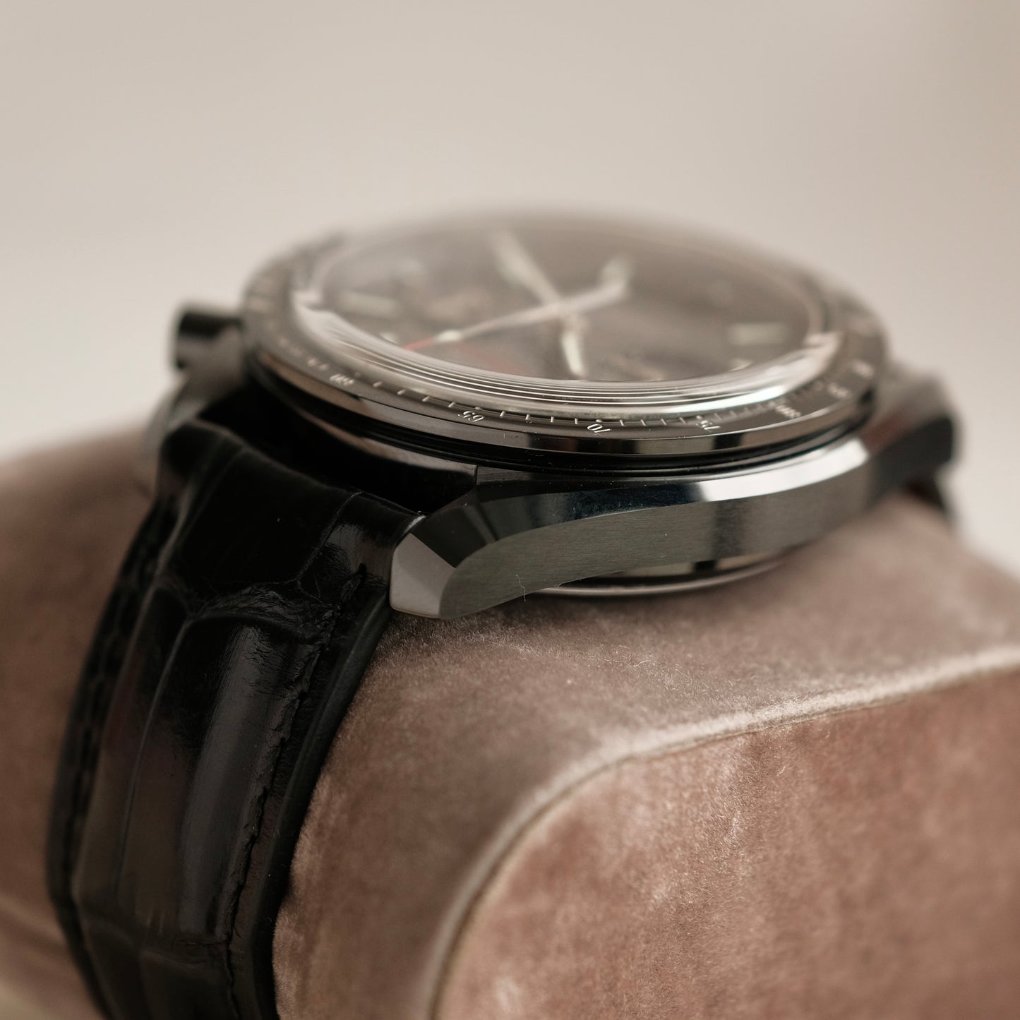 DSOTM Speedmaster Ceramic, Mint with Box