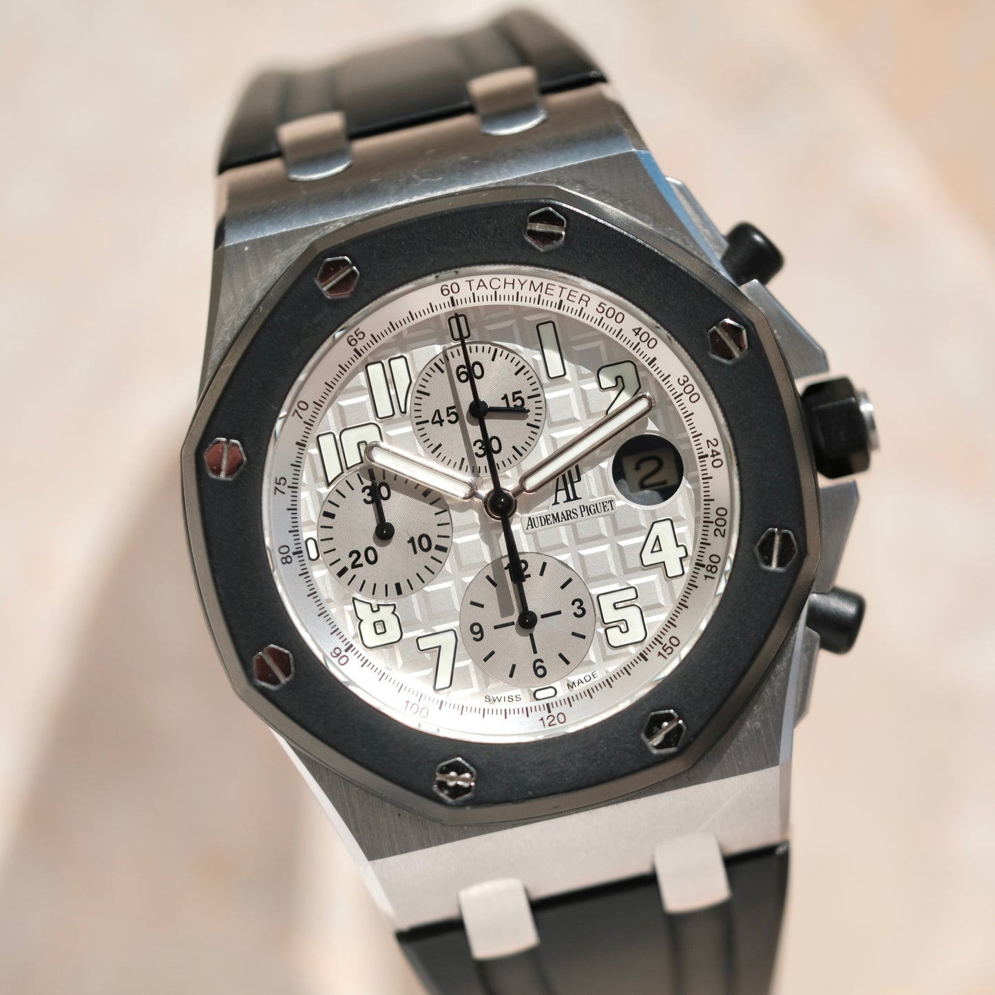2011 Royal Oak Offshore Silver Rubberclad 25940SK, Box & Papers.