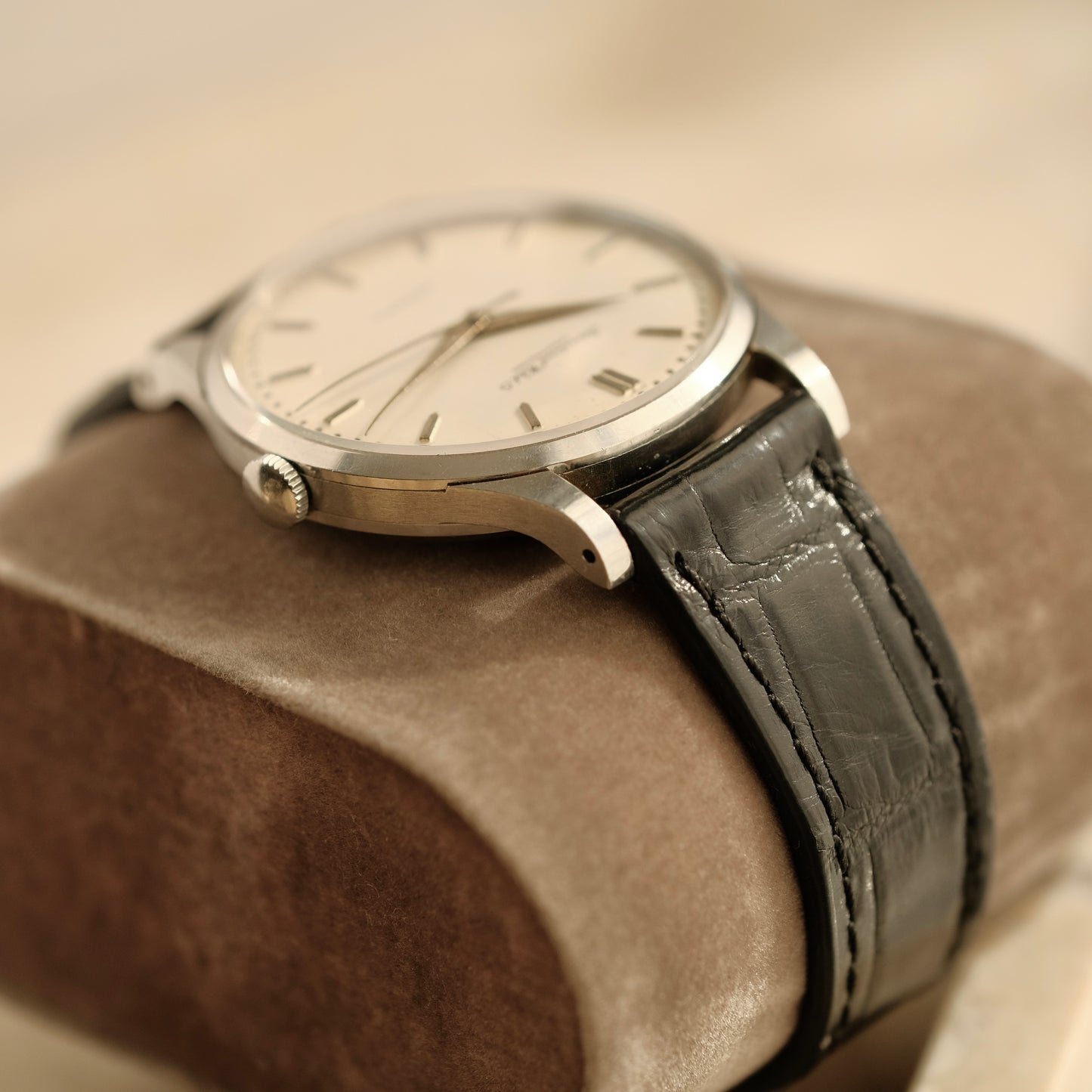 Circa 60’s ‘Jumbo Calatrava’ Cal 853 Pellaton