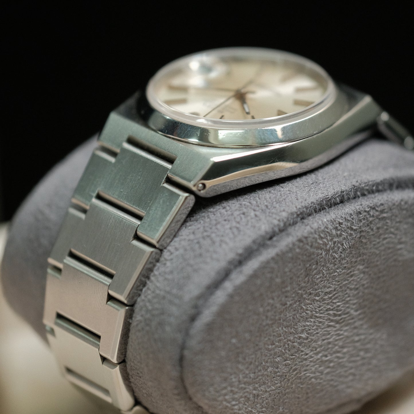 1979 Datejust Oysterquartz steel ref 17000, silver dial.